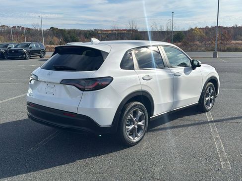 New 2026 Honda HR-V LX image 5
