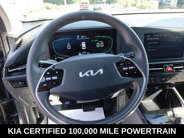 Certified 2024 Kia Niro LX FWD image 11