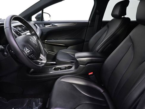 Used 2018 Lincoln MKC Premiere FWD image 11