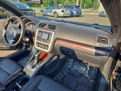 Used 2012 Volkswagen Eos Lux image 28