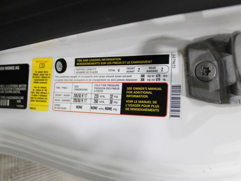 Used 2017 BMW 230i Convertible image 44