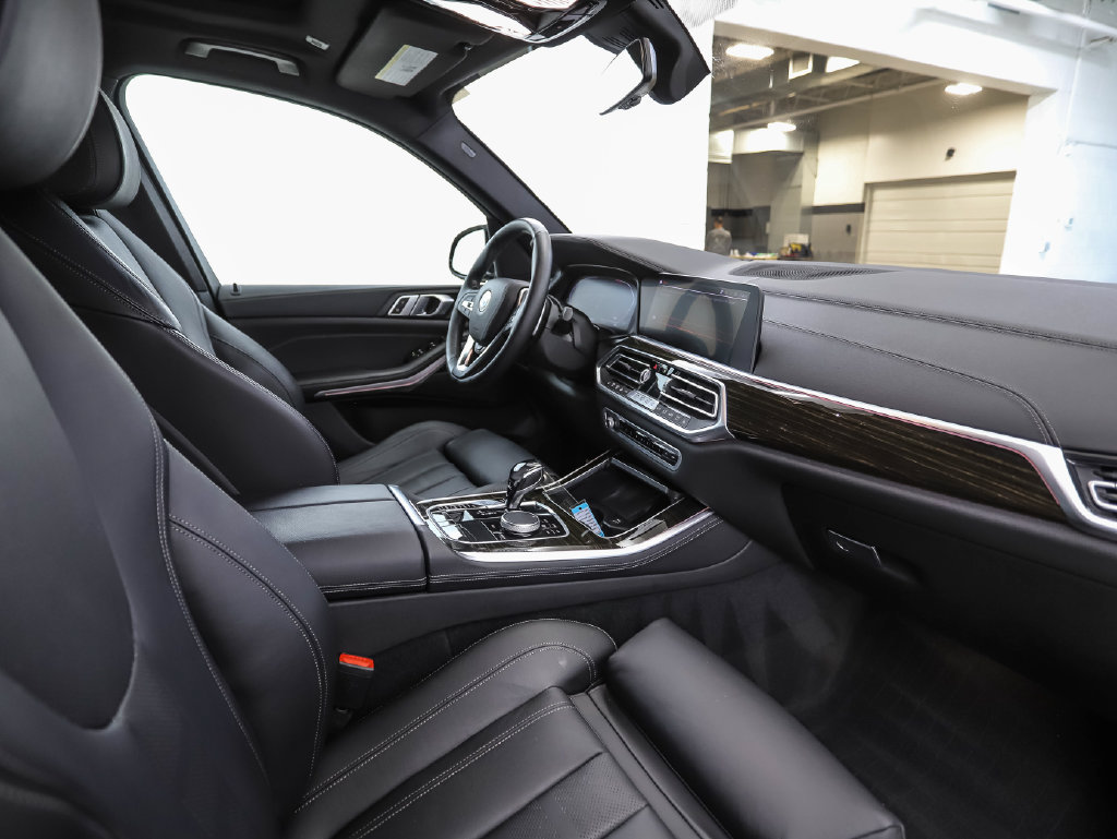 Used 2020 BMW X5 xDrive40i w/ Premium Package AWD/4WD image 29