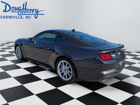 Used 2024 Ford Mustang GT Premium image 3