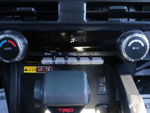 Used 2025 Toyota Tacoma PreRunner w/ TRD Prerunner Upgrade Package image 21