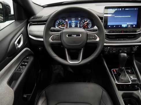 Certified 2023 Jeep Compass Latitude w/ Sun and Sound Group image 20