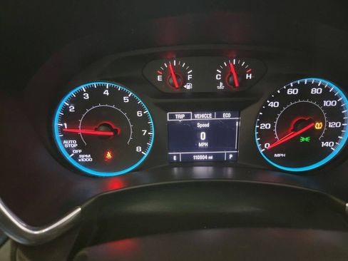 Used 2018 Chevrolet Equinox LS image 25