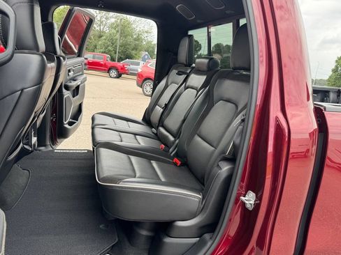 Used 2021 RAM 1500 Laramie w/ Sport Appearance Package AWD/4WD image 39