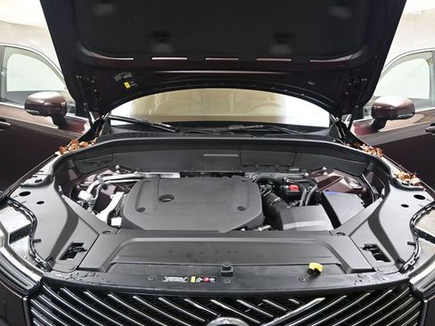 New 2026 Volvo XC90 B6 Plus w/ Protection Package Premier image 9