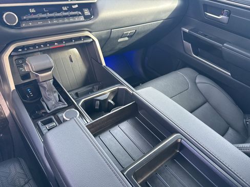 Used 2024 Toyota Tundra Limited image 20