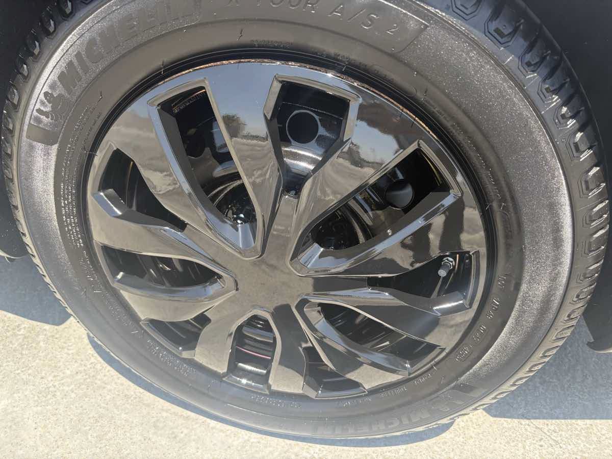 Used 2011 Toyota Camry LE FWD image 11