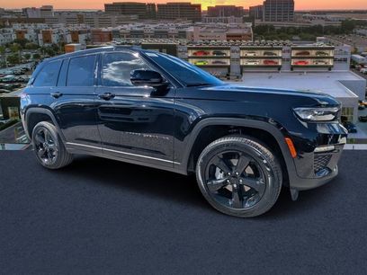 New 2025 Jeep Grand Cherokee Limited w/ Black Appearance Package