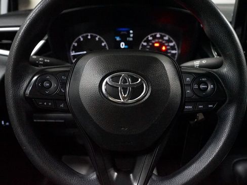 Used 2024 Toyota Corolla LE FWD image 12