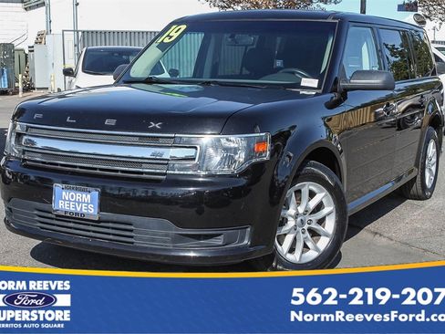 Used 2019 Ford Flex SE image 1