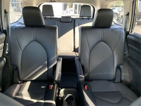 Certified 2024 Toyota Grand Highlander XLE image 31