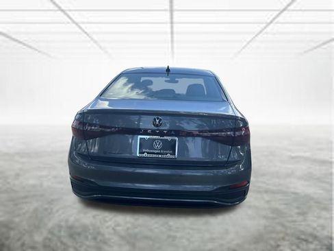 New 2026 Volkswagen Jetta SE FWD image 5
