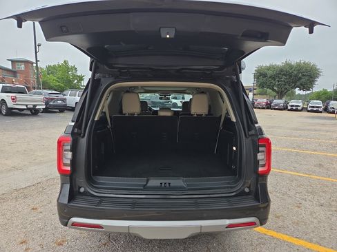 Used 2024 Ford Expedition Max Limited RWD image 7