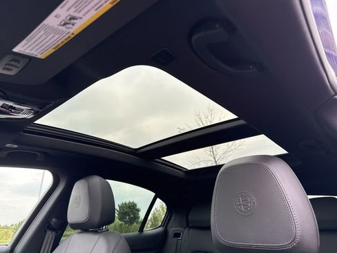 Used 2022 Alfa Romeo Stelvio Ti image 18