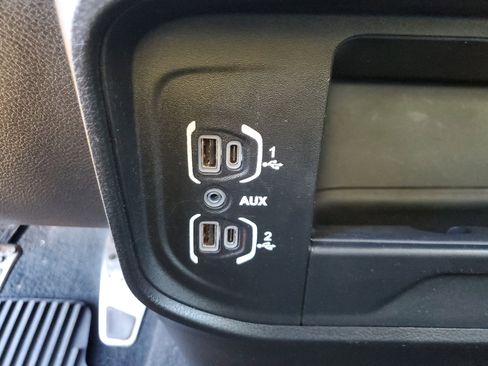 Used 2022 RAM 3500 Tradesman image 22