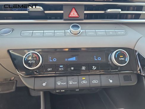 New 2025 Hyundai Elantra SEL image 21