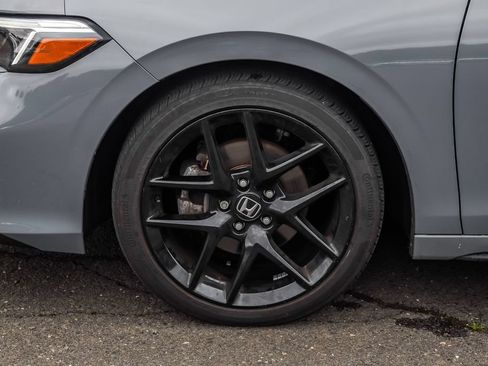 Used 2025 Honda Civic Sport image 9