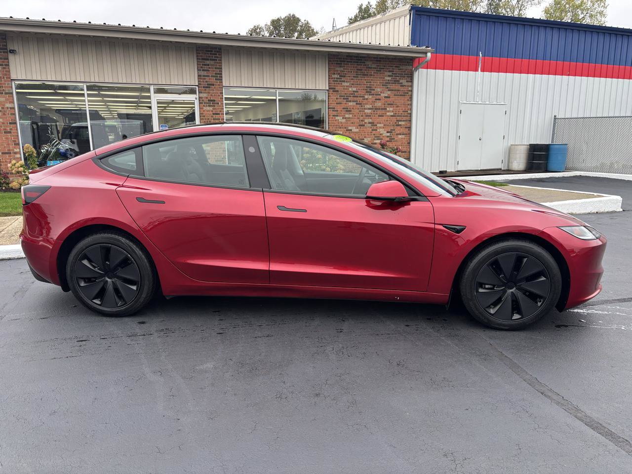 Used 2024 Tesla Model 3 RWD image 2