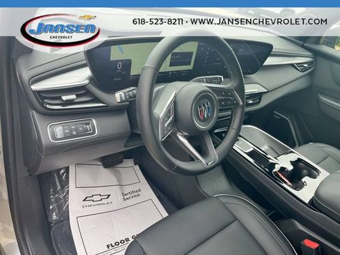 Used 2025 Buick Enclave Preferred AWD/4WD image 10