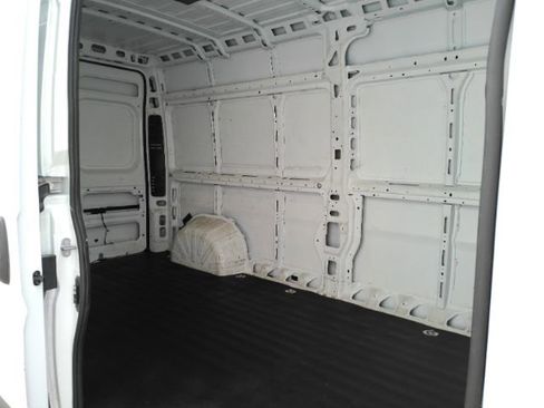 Used 2023 RAM ProMaster 2500 FWD image 20