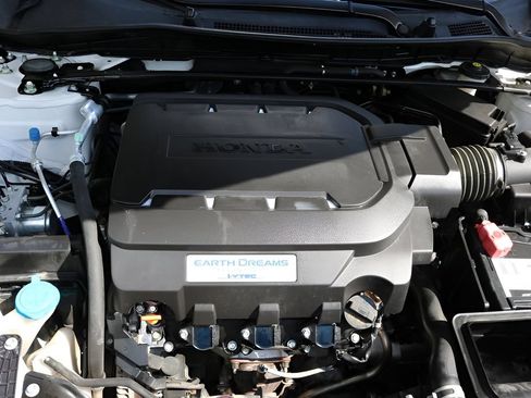 Used 2015 Honda Accord EX-L image 10