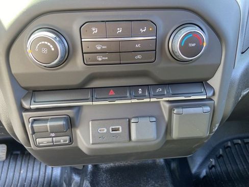 Used 2022 Chevrolet Silverado 2500 W/T w/ WT Convenience Package image 17