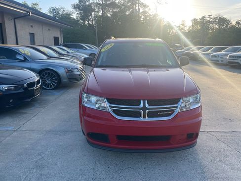 Used 2020 Dodge Journey SE FWD image 3