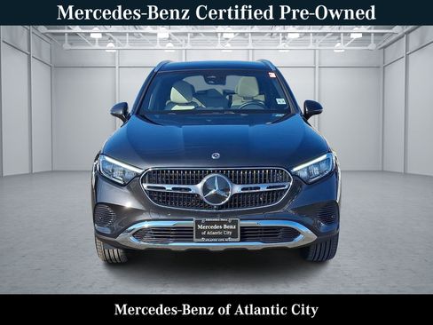 Used 2026 Mercedes-Benz GLC 300 4MATIC image 2