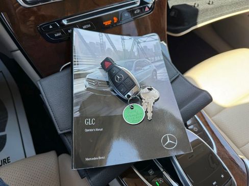 Used 2018 Mercedes-Benz GLC 300 4MATIC image 40