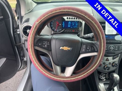 Used 2015 Chevrolet Sonic LT image 4