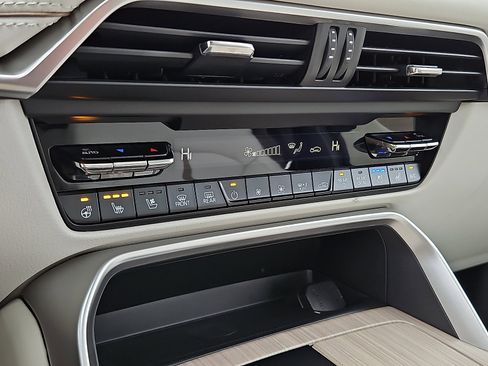 New 2026 MAZDA CX-90 Plug-In Hybrid w/ Premium Plus image 14