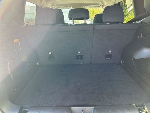 Used 2023 Jeep Renegade Latitude image 9