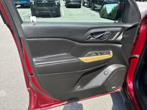 Used 2018 GMC Acadia Denali w/ LPO, Protection Package AWD/4WD image 10