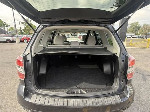 Used 2014 Subaru Forester 2.5i Premium AWD/4WD image 10
