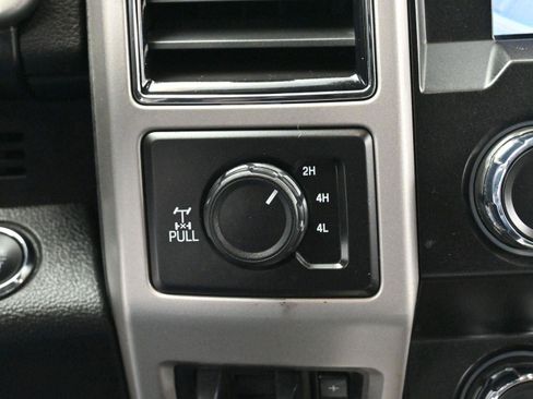 Used 2020 Ford F350 Lariat w/ Lariat Ultimate Package image 25