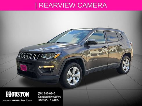 Used 2018 Jeep Compass Latitude w/ Popular Equipment Group AWD/4WD image 6