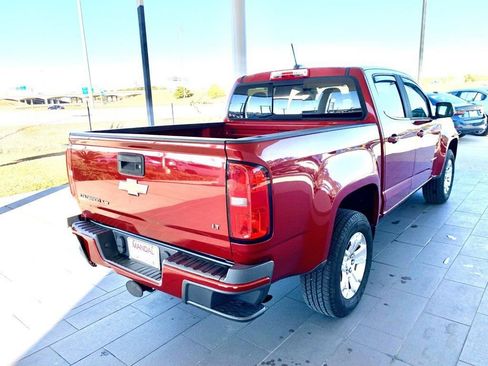Used 2017 Chevrolet Colorado LT w/ LT Convenience Package image 5