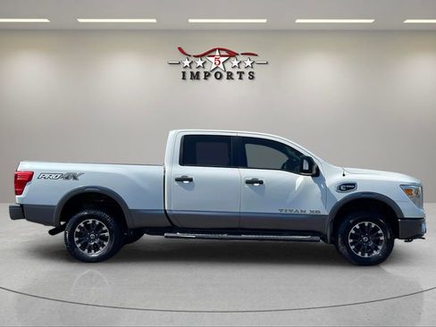 Used 2017 Nissan Titan PRO-4X image 10