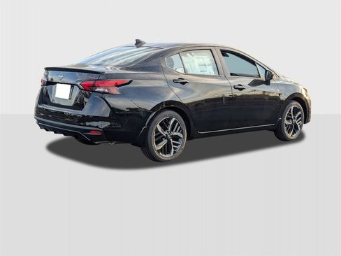 New 2025 Nissan Versa SR w/ Trunk Package image 5