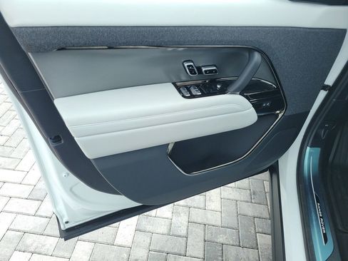 New 2026 Land Rover Range Rover Sport SE AWD/4WD image 23