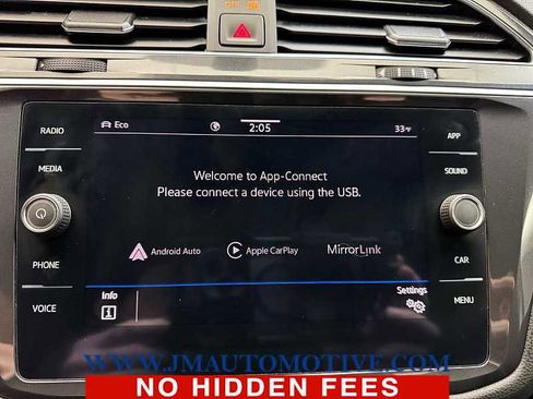 Used 2021 Volkswagen Tiguan SE R-Line image 27