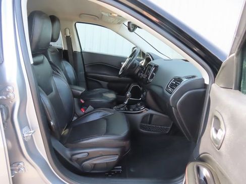 Used 2018 Jeep Compass Limited AWD/4WD image 23
