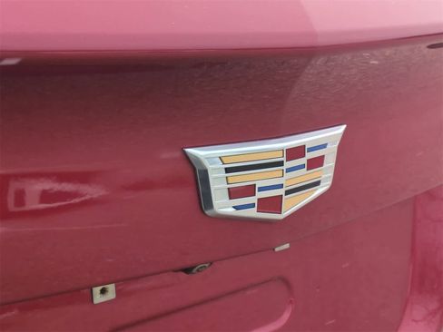 Used 2019 Cadillac XT4 Premium Luxury image 12