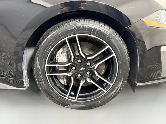 Used 2022 Ford Mustang GT Premium w/ Ford Safe & Smart Package RWD image 29