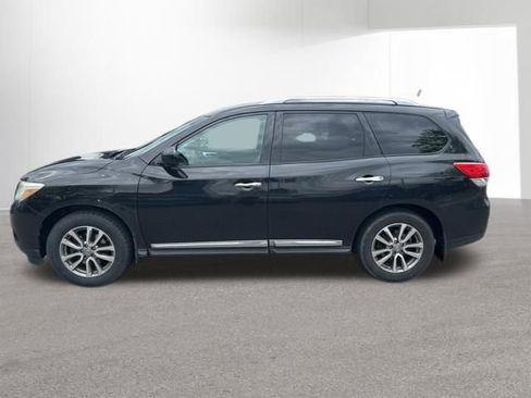 Used 2016 Nissan Pathfinder SL w/ Trailer Tow Package AWD/4WD image 2