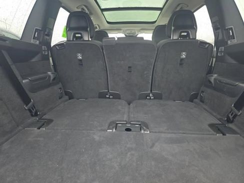 Used 2025 Volvo XC90 B6 Plus AWD/4WD image 11