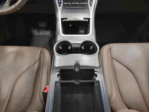 Used 2017 Lincoln MKX Reserve AWD/4WD image 18